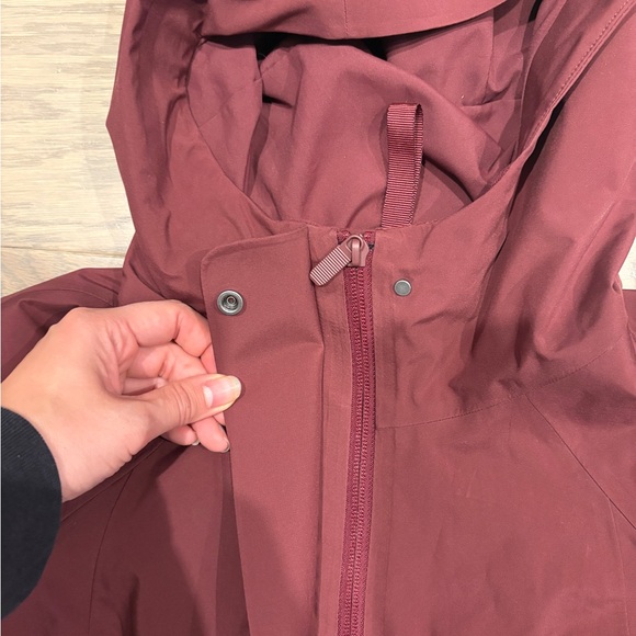 Lululemon Burgundy Raincoat - Picture 2 of 7